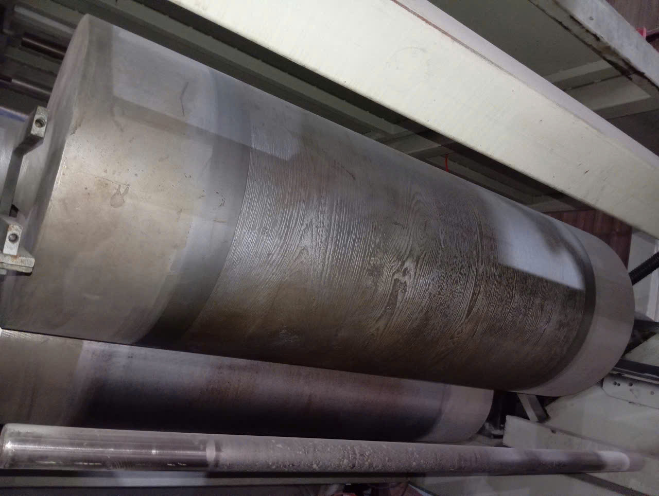 Cho hỏi chỗ làm lại vân gỗ ru lô