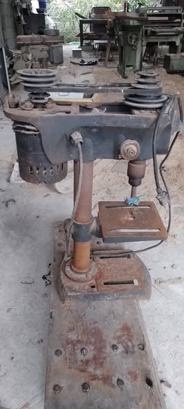 Thanh lý Cắt bàn mini toshiba, Bào Towa lớn, Khoan 3 chức năng Hitachi,v…