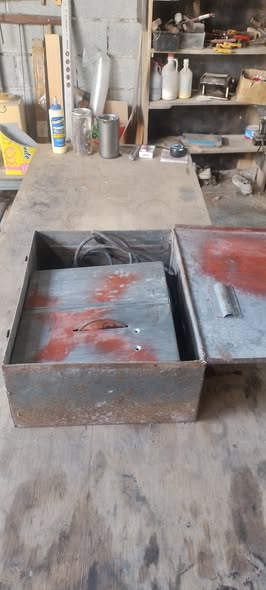 Cắt bàn mini toshiba zin nguyên