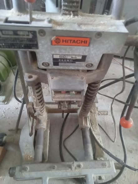 Cắt bàn mini toshiba zin nguyên