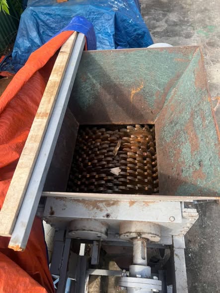 Thanh lý Máy nghiền 2 trục 7 tấc