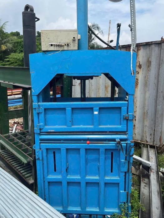 Thanh lý máy ép kiện