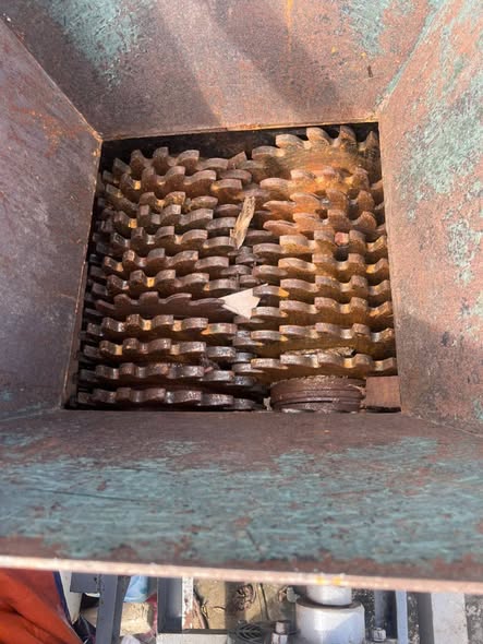 Thanh lý Máy nghiền 2 trục 7 tấc