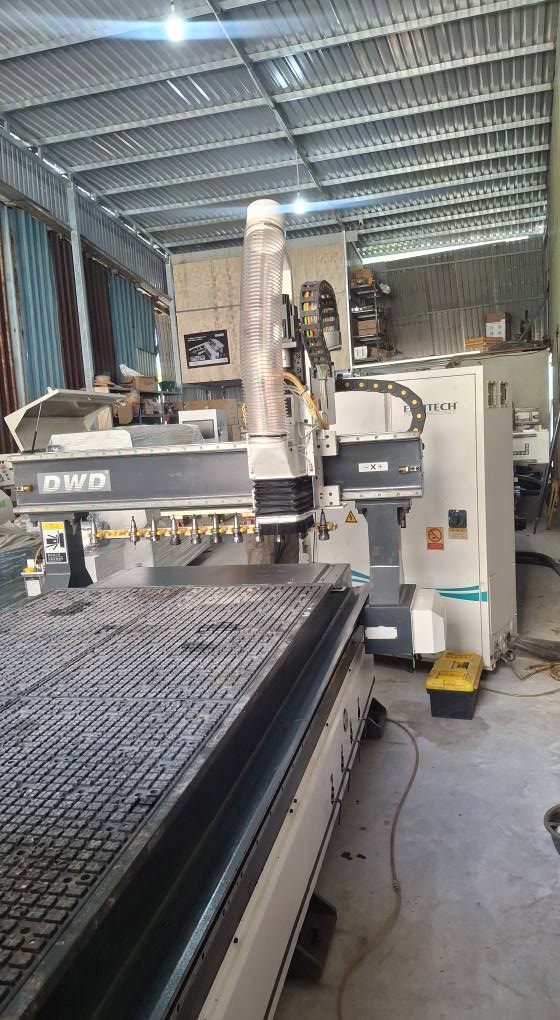 Thanh lý cnc 1 đầu thay dao tự động giá tốt