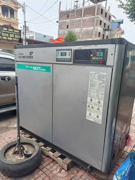 Thanh lý Máy nén Hitachi 37kw máy Nhật ,đời 2014