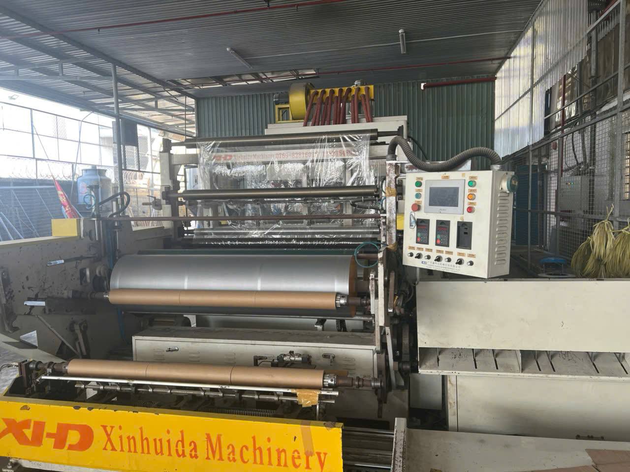 Thanh lý máy cán màng chít khổ 1,5 m XHD