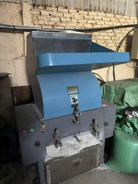 Thanh lý một máy 6 tấc mới