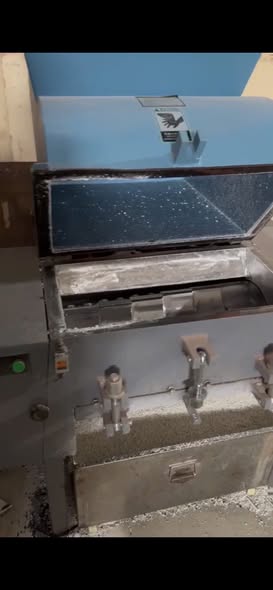 Thanh lý một máy 6 tấc mới