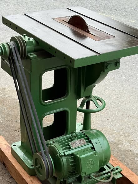 Thanh lý cho các bác chiếc cưa mâm Nhật