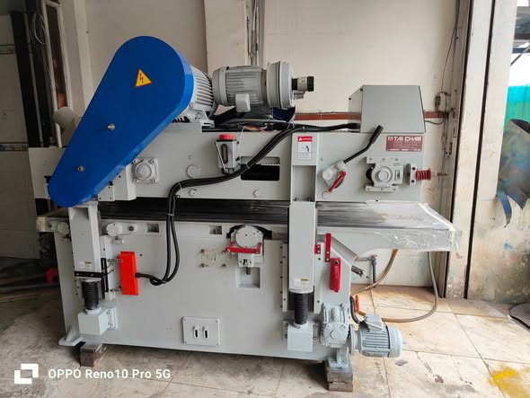 Máy bào 2 mặt 6 tấc dao thẳng và dao xoắn