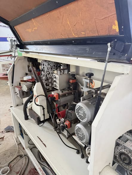 Thanh lí dán cạnh 4cn