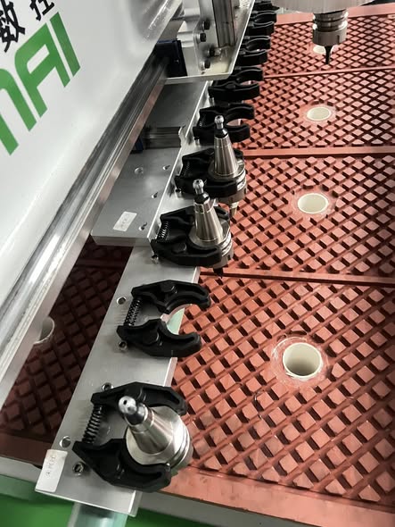 dimai 1 đầu 12 dao sẵn tại kho hàng nhiều ace có nhu cầu