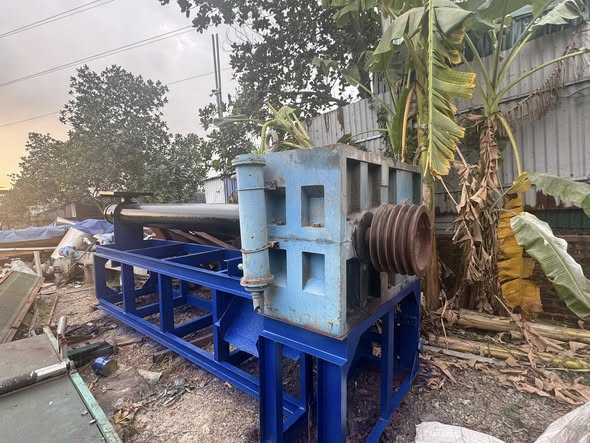 Cần T lý dàn tạo 380 ly 3 cấp motto 160 kw hộp số 420s