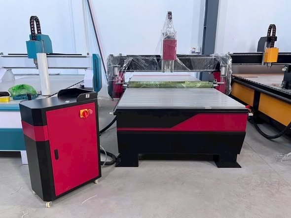 máy qc 1325 hàng về nhiều sẵn tại kho miền bắc và sg