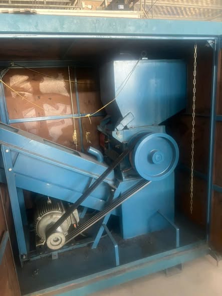 Thanh lý máy bằm 5 tấc.