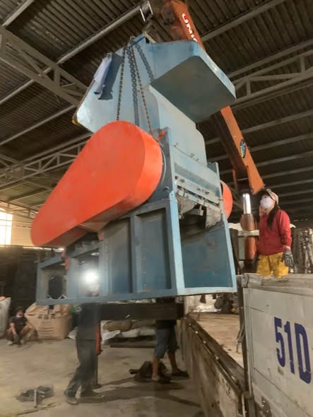 Máy bằm 1m motor 75 ngựa mới về