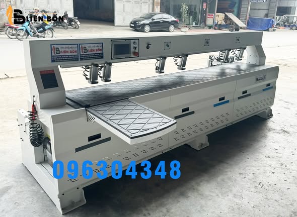 MÁY KHOAN CAM NGANG 4 ĐẦU – VŨ KHÍ TỐI ƯU CHO XƯỞNG NỘI THẤT!