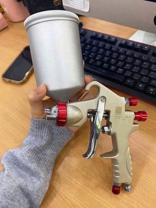 Sung phun sơn CHRB W71 hàng chuẩn chính hãng