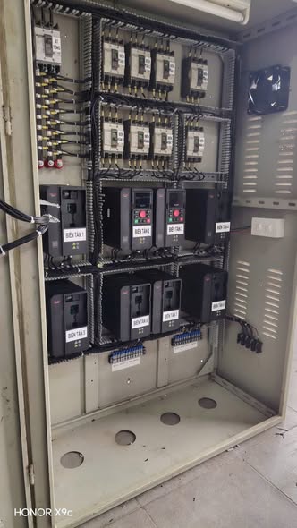 Lắp đặt tủ biến tần Delixi H500 và Delixi H300