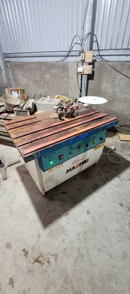 Thanh lý giá rẻ máy dán tay và máy hút bụi