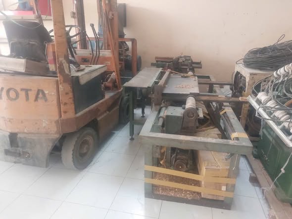 Nhà cần bán nhiều sản phẩm tri tiết tại mô tả