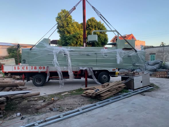 không dùng đến cần thanh lý máy cắt ván ép và máy sẻ gỗ