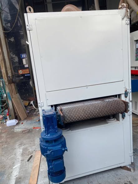 Nhám thùng khổ 630