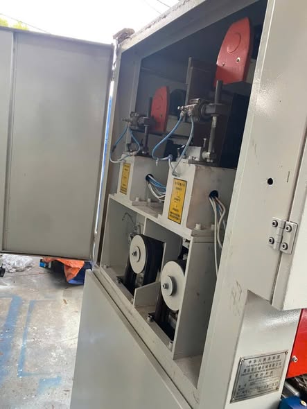 Nhám thùng khổ 630