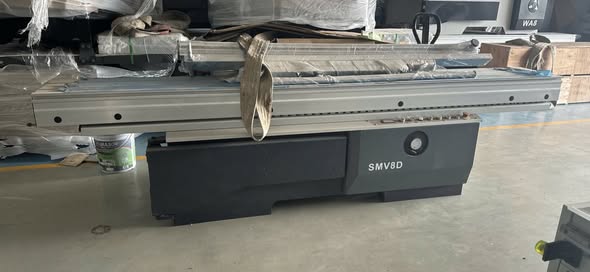 Máy mới tồn kho thanh lý hồi vốn