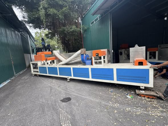 Máy đùn dây đai pp đầu khuôn ra 4 sợi Mới 98%