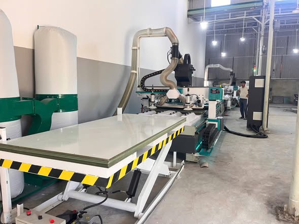 𝐁𝐚̀𝐧 𝐠𝐢𝐚𝐨 𝐜𝐨̂𝐧𝐠 𝐧𝐠𝐡𝐞̣̂ 𝐦𝐚́𝐲 𝐜𝐧𝐜 𝟏 đ𝐚̂̀𝐮 𝟏𝟔 𝐝𝐚𝐨 𝐀𝐓𝐂 𝐜𝐡𝐨 𝐤𝐡𝐚́𝐜𝐡 𝐡𝐚̀𝐧𝐠 𝐭𝐚̣𝐢 Đ𝐚̀ 𝐍𝐚̆̃𝐧𝐠