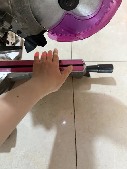 Cưa trượt hitachi C6RSHC