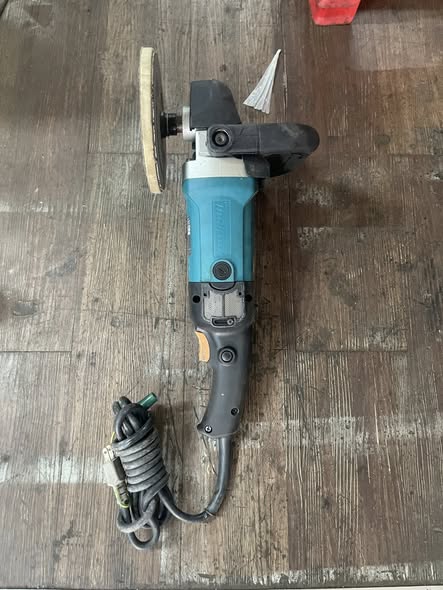 MÁY ĐÁNH BÓNG MAKITA 9237C