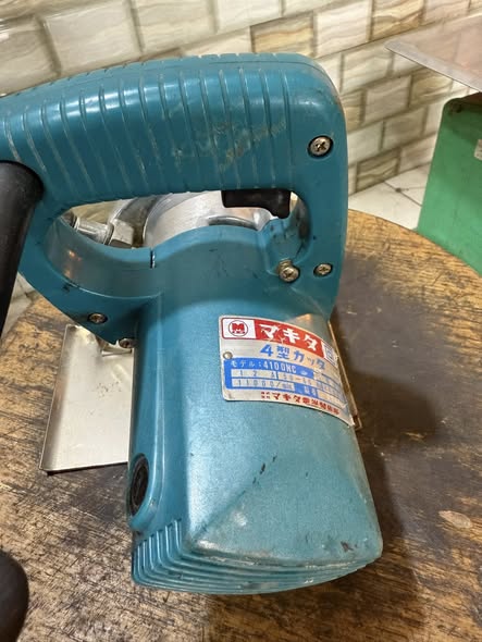 Cắt gạch makita 4100NC