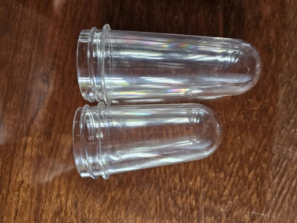 Cần thanh lý cho ae 02 bộ khuân mẫu cho máy ép nhựa