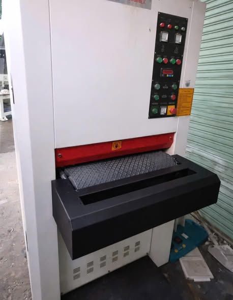 Thanh lý máy chà nhám thùng 630mm , máy cũ đạt mới 80%