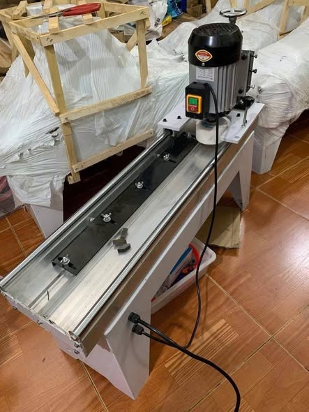 Máy mài lưỡi bào, lưỡi cưa