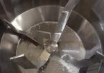 Mình có 2 con bồn trộn 1 con 100kg 1 con 50kg trộn nhiệt cần bán