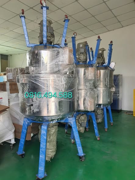 MÁY TRỘN ĐỨNG