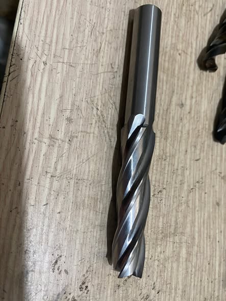 Dao phay 16×1 độ, hàng đẹp như mới