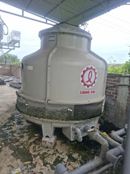 E có 2 bộ tháp giải nhiệt đường kính 2m Liang Chi