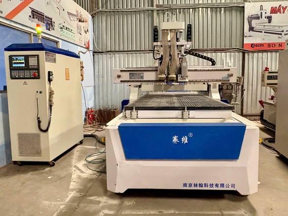 Cần Thanh Lý Máy CNC 2 ĐẦU CẮT 1 ĐẦU KHOAN đã qua sử dụng