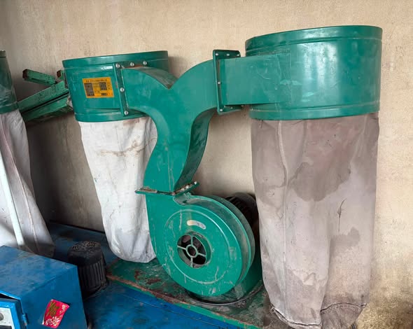 cty cần thanh lý các loại máy như hình tình trạng sử dụng 1 năm
