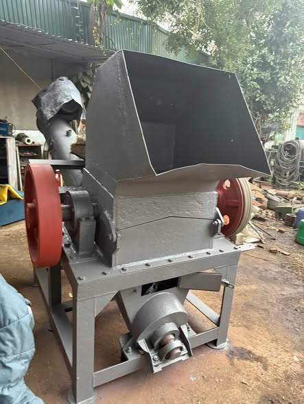 Thanh lý máy băm 6t động cơ đầy đủ