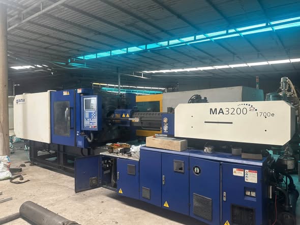 Bên em sẵn kho máy ép nhựa 80-1300t