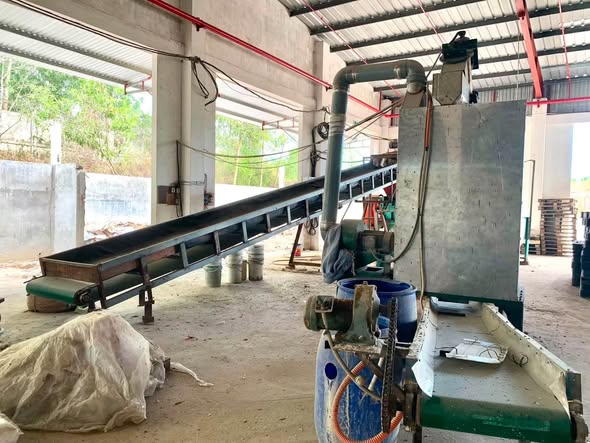 [THANH LÝ] DÂY CHUYỀN BĂM PP/HDPE LƯỚT – MỚI CHẠY 35 TẤN