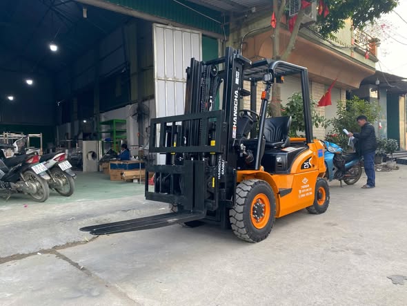 Xe nâng dầu Hangcha 2,5 tấn mới 100% – Dòng cao cấp, động cơ Nhật Bản