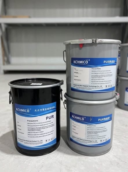 MÁY PHUN KEO NHIỆT PUR CHUYÊN NGHIỆP