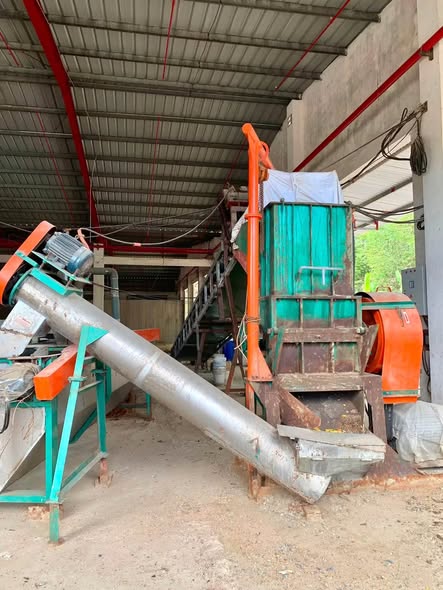 [THANH LÝ] DÂY CHUYỀN BĂM PP/HDPE LƯỚT – MỚI CHẠY 35 TẤN