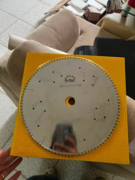 Em tồn số lượng lớn một số qcach